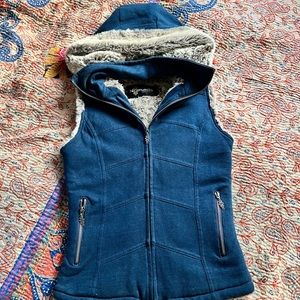 Nomads HempWear Faux-Fur Vest, Blue S